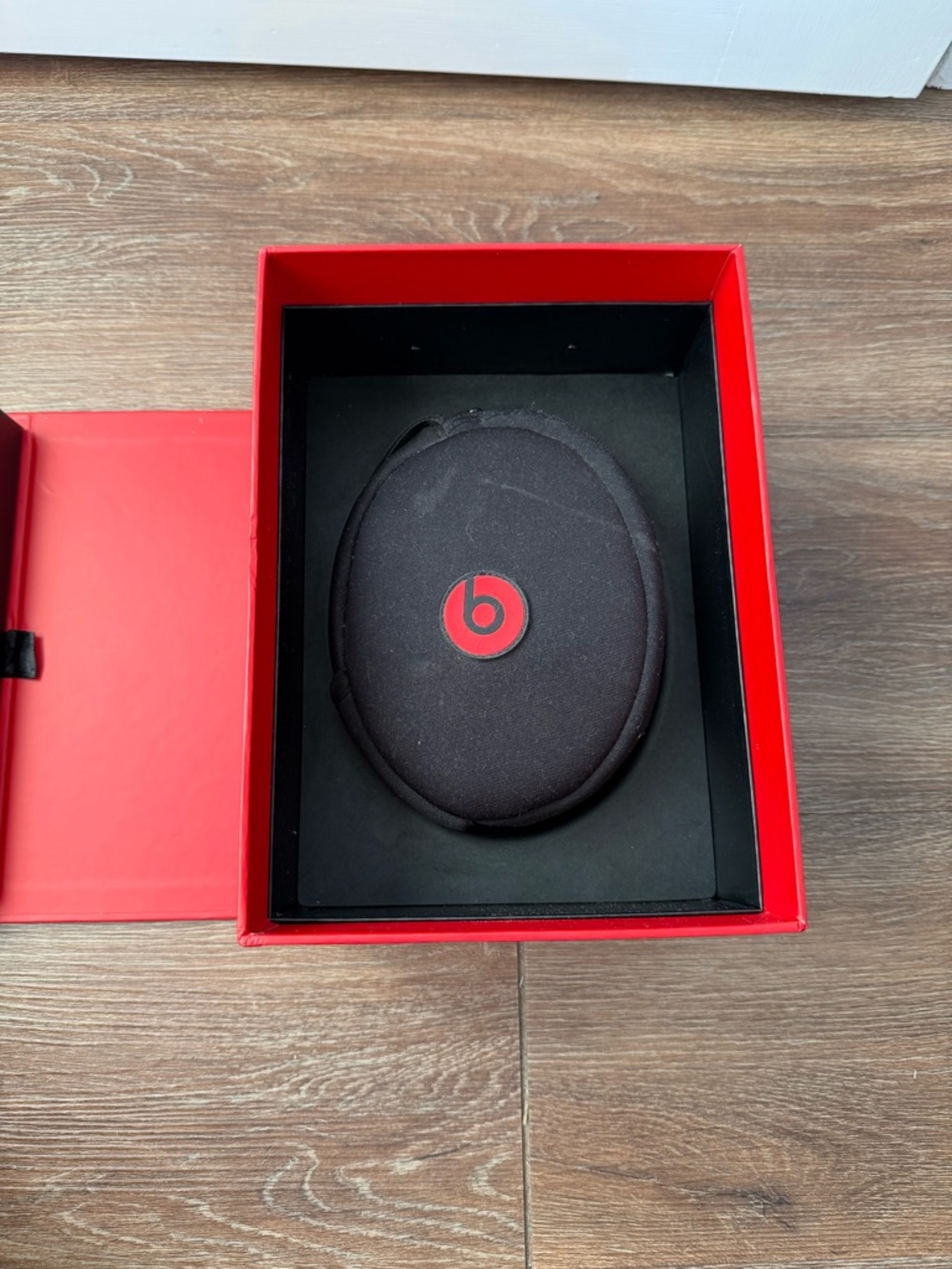 Beats Solo HD Purple Headphones - Beats by Dr. Dre - Picture 6 of 13